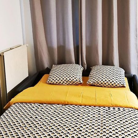 Le Jules Val - Studio Cosy En Residence + Parking + Wi-Fi Evry-Gregy-sur-Yerre Exterior foto